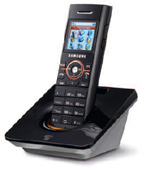 The OfficeServ 7100 can accept cordless handsets.